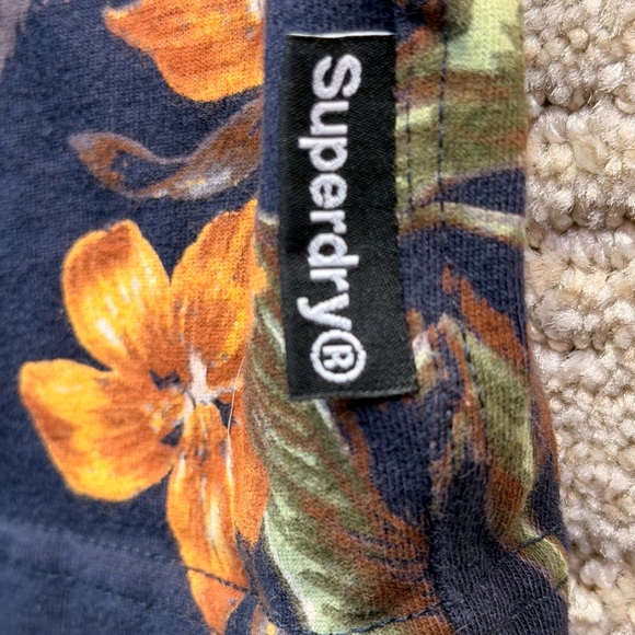 Great Condition Superdry Super 5s Short Sleeve T-Shirt - Picture 4 of 7